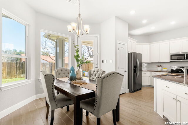 Image 13 of 25 For 257 Club View East