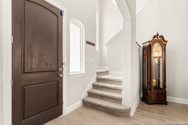 Image 3 of 25 For 257 Club View East