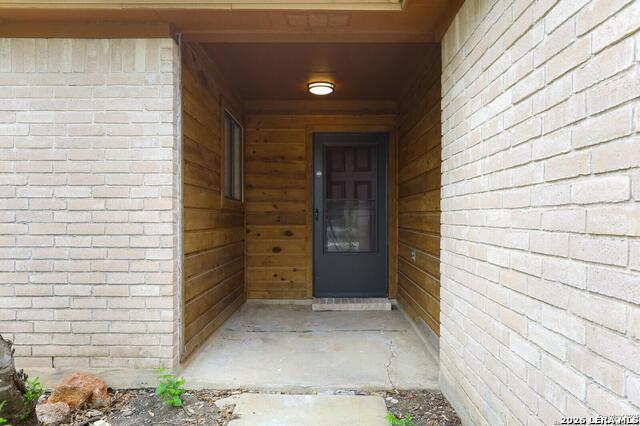 Image 2 of 14 For 6334 Candleview