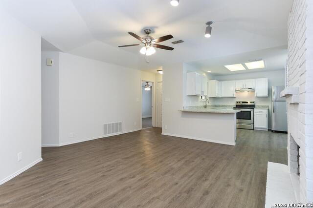 Image 7 of 14 For 6334 Candleview