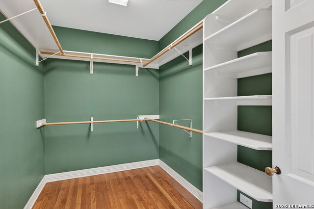 Image 22 of 37 For 506 Castano  