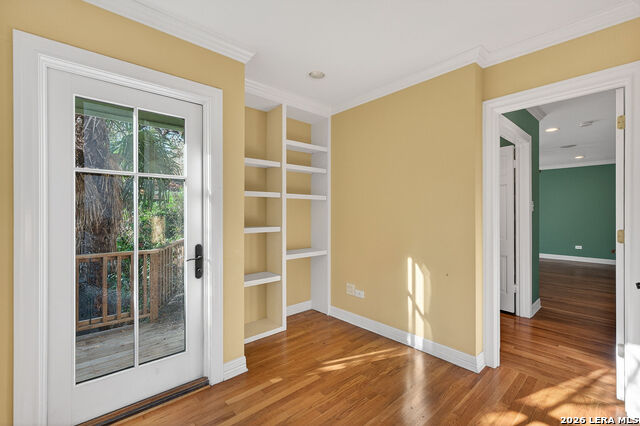 Image 23 of 37 For 506 Castano  