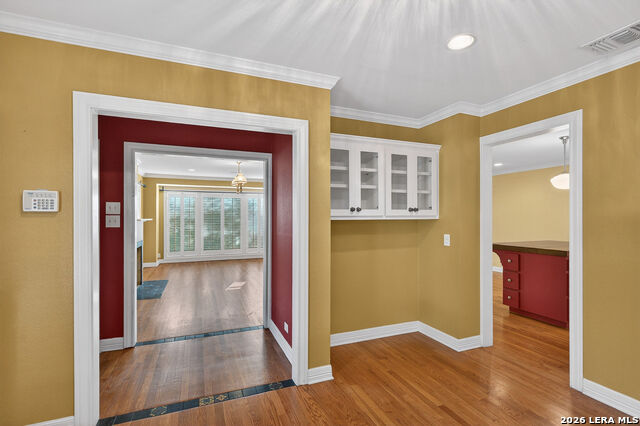 Image 5 of 37 For 506 Castano  