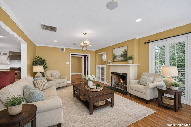 Image 9 of 37 For 506 Castano  