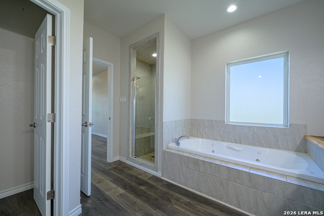 Image 16 of 30 For 30 Peets Bend Dr