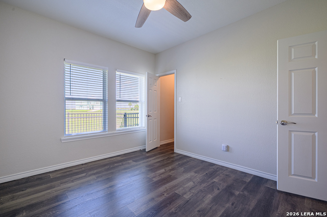 Image 22 of 30 For 30 Peets Bend Dr