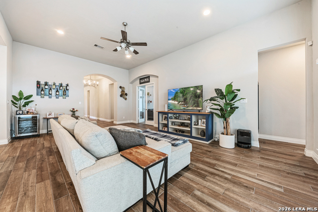 Image 8 of 41 For 1923 Pitcher Bend