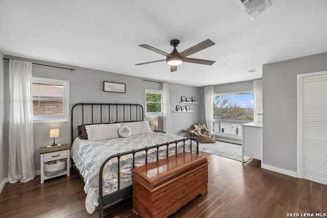 Listing photo id 16 for 677 Floral  