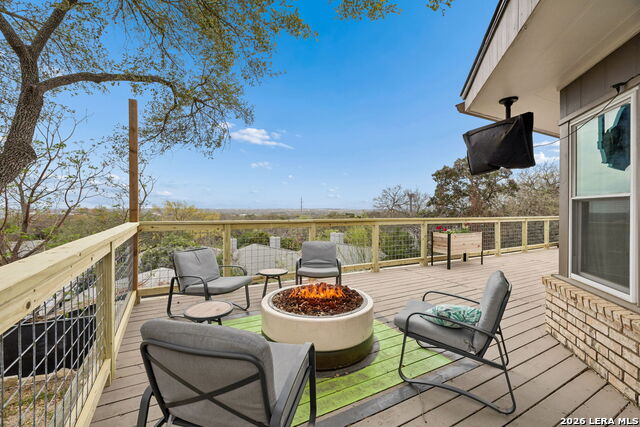 Listing photo id 0 for 677 Floral  