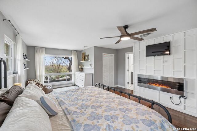 Listing photo id 19 for 677 Floral  