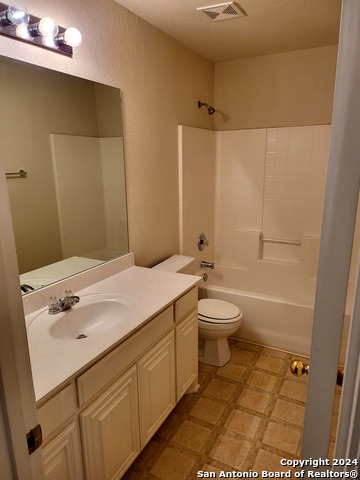 Image 11 of 13 For 519 Point  