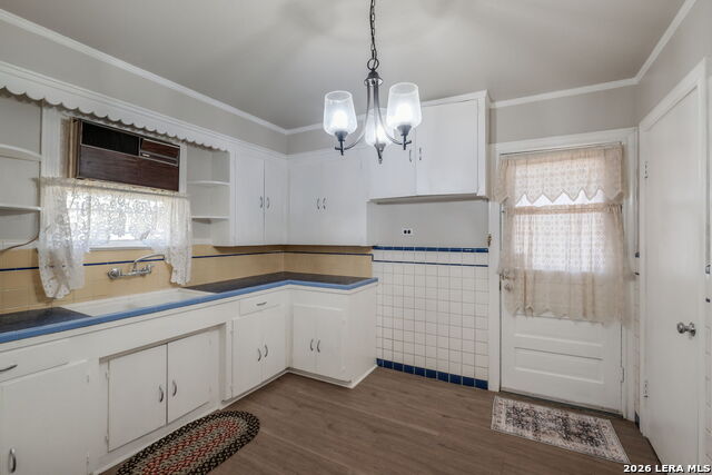 Image 14 of 33 For 1902 Schley Ave