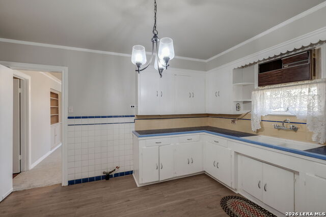 Image 15 of 33 For 1902 Schley Ave