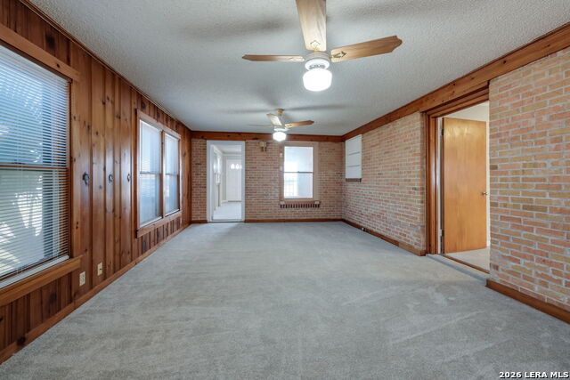 Image 24 of 33 For 1902 Schley Ave