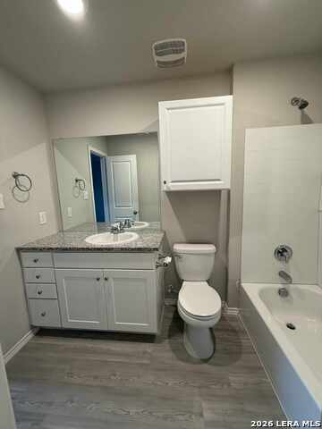 Image 10 of 19 For 10015 Braun  