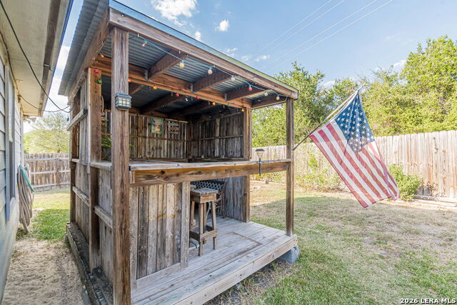 Listing photo id 20 for 2369 Carson Loop