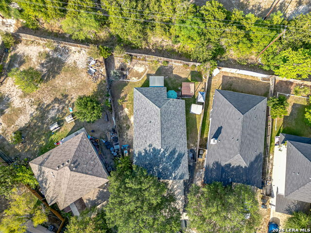 Listing photo id 23 for 2369 Carson Loop