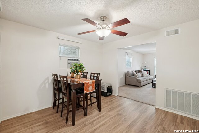 Image 10 of 39 For 802 Eagle Creek