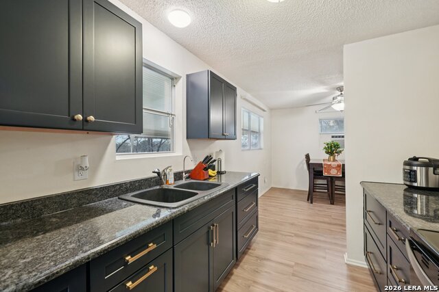 Image 13 of 39 For 802 Eagle Creek