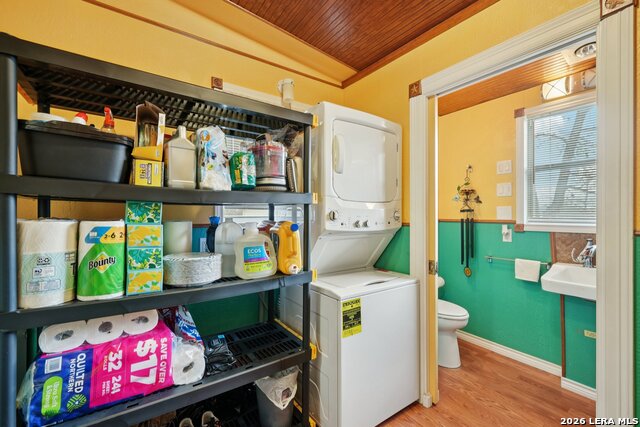 Image 21 of 39 For 802 Eagle Creek