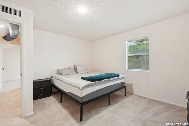 Image 23 of 39 For 802 Eagle Creek