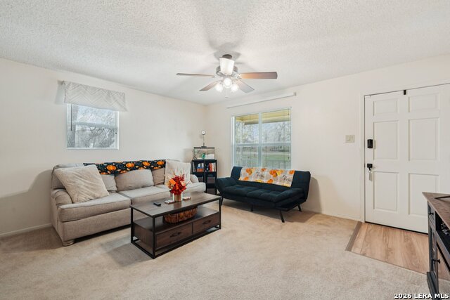 Image 8 of 39 For 802 Eagle Creek