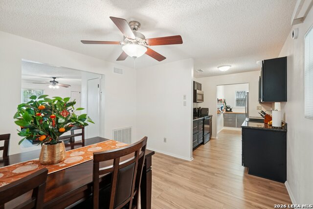 Image 9 of 39 For 802 Eagle Creek