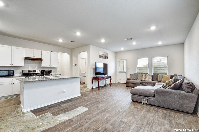 Image 4 of 27 For 3207 Onion Creek