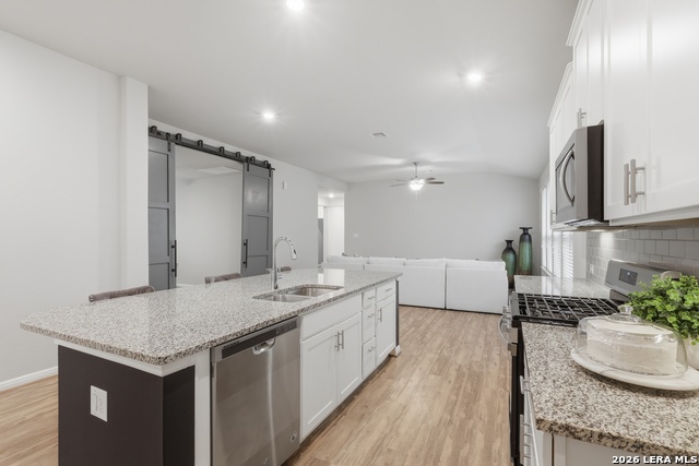 Image 10 of 35 For 12939 Awuzie Trail