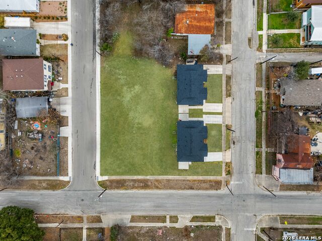 Image 14 of 20 For 903 Dawson  