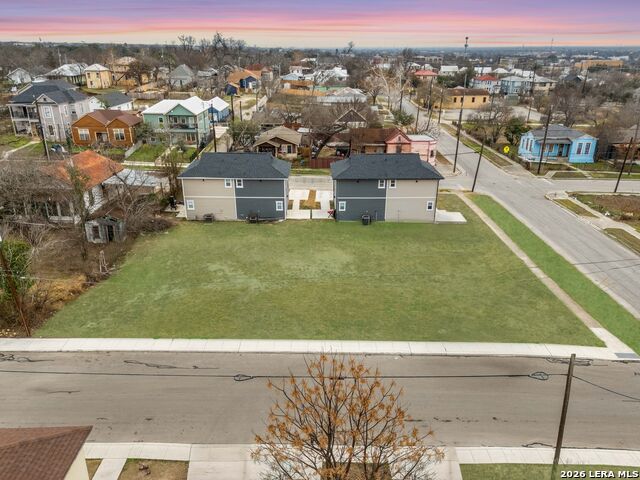 Image 6 of 20 For 903 Dawson  