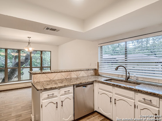 Image 8 of 25 For 8323 Timber Basin St