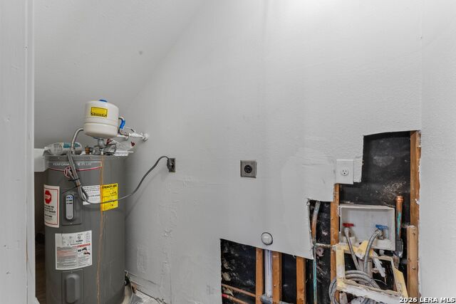 Image 17 of 30 For 907 Dawson  