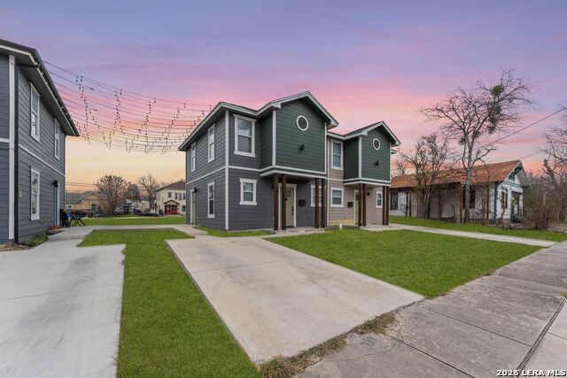 Image 4 of 30 For 907 Dawson  