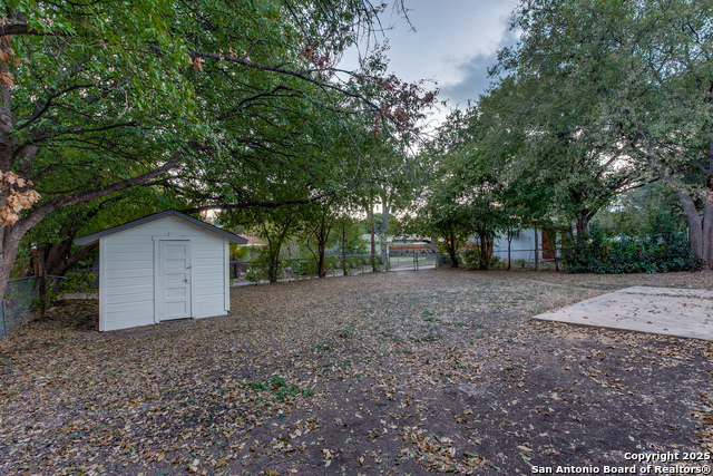 Image 13 of 13 For 126 Addax  