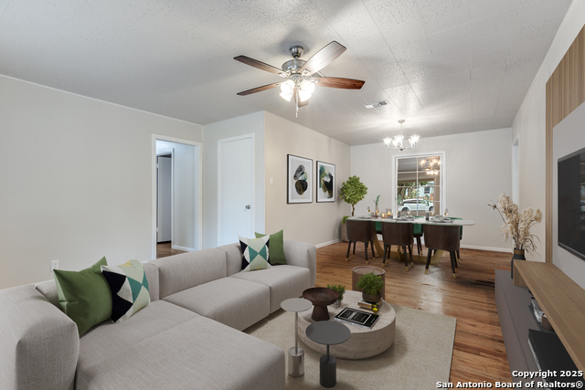 Image 2 of 13 For 126 Addax  