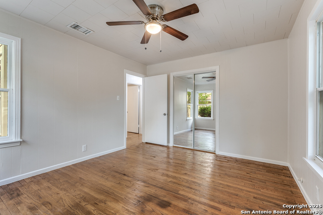 Image 9 of 13 For 126 Addax  