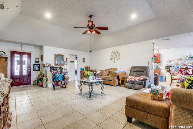 Image 5 of 9 For 1551 Villaret W