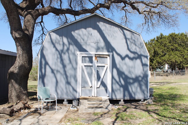 Image 18 of 24 For 2051 Indian Hills