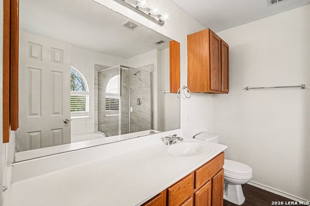 Image 10 of 17 For 7415 Lacey Oak