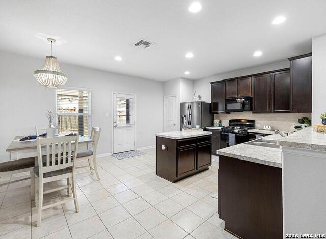 Image 11 of 38 For 8935 Holland Park