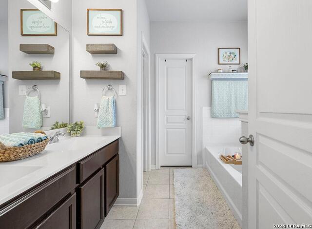 Image 19 of 38 For 8935 Holland Park