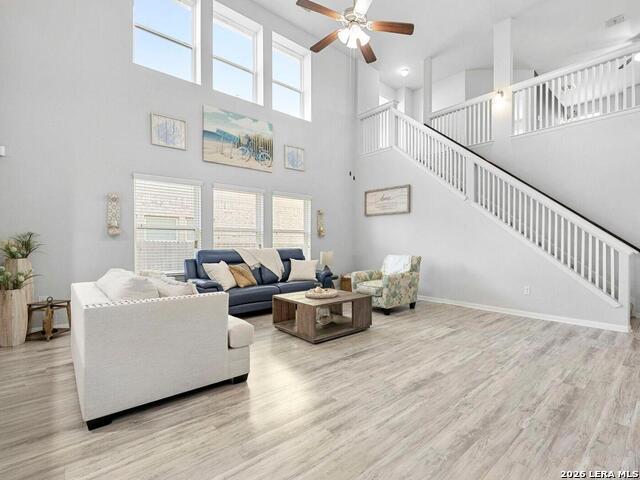 Image 2 of 38 For 8935 Holland Park