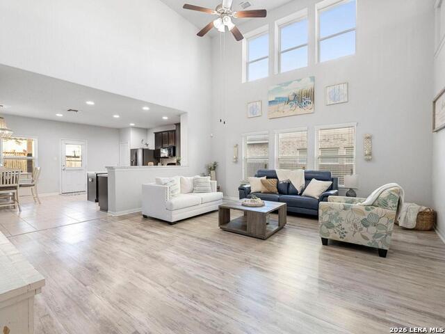 Image 7 of 38 For 8935 Holland Park