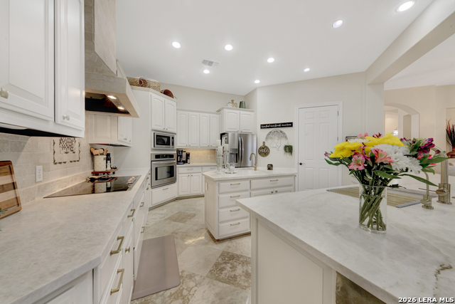 Image 16 of 52 For 115 Treeline