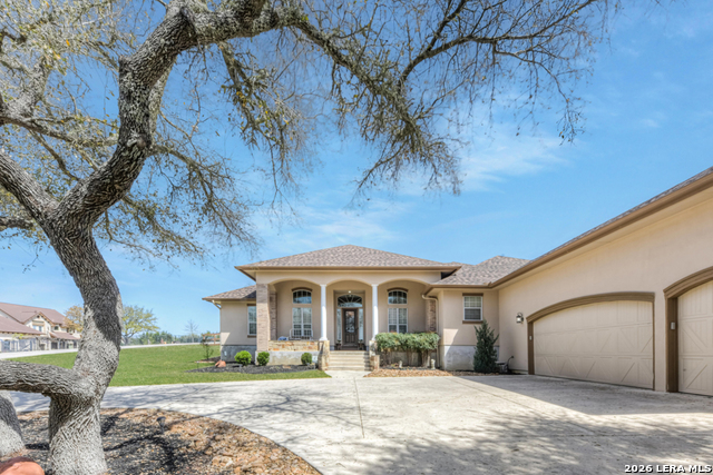 Image 2 of 52 For 115 Treeline