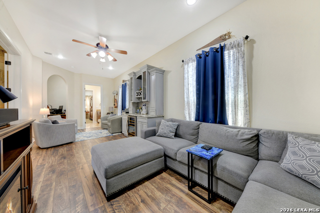 Image 33 of 52 For 115 Treeline