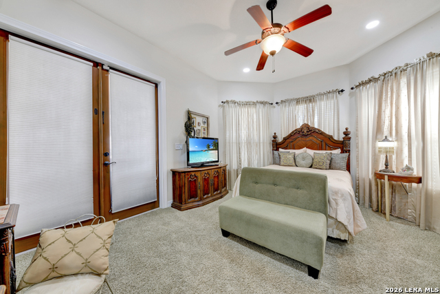 Image 37 of 52 For 115 Treeline