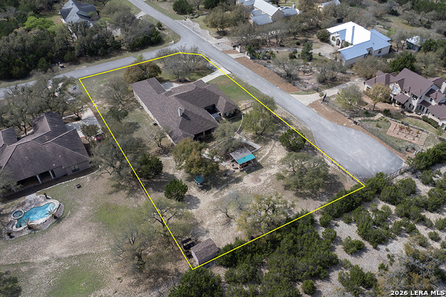 Image 49 of 52 For 115 Treeline