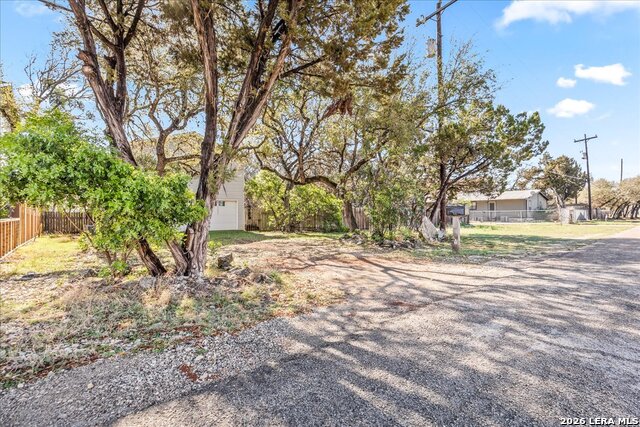 Image 2 of 36 For 2748 Lakeshore